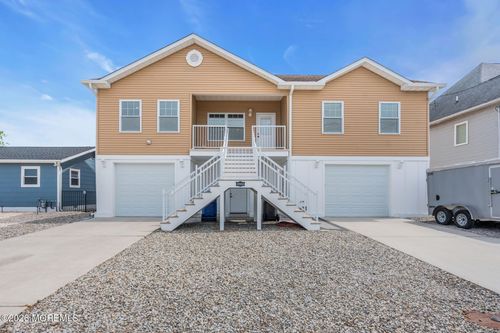 1819 Lookout Dr, Toms River, NJ, 08753-3103 | Card Image