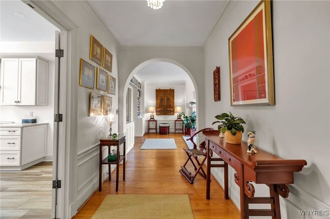APT-6B - 33 Gates Cir, Condo with 2 bedrooms, 2 bathrooms and null parking in Buffalo NY | Image 4