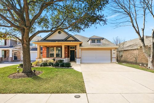 9013 Trail Blazer Dr, Fort Worth, TX, 76131-3117 | Card Image