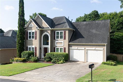 811 Soaring Dr, Marietta, GA, 30062-3260 | Card Image