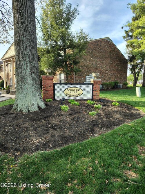 508 Logsdon Ct, Louisville, KY, 40243-1135 | Card Image