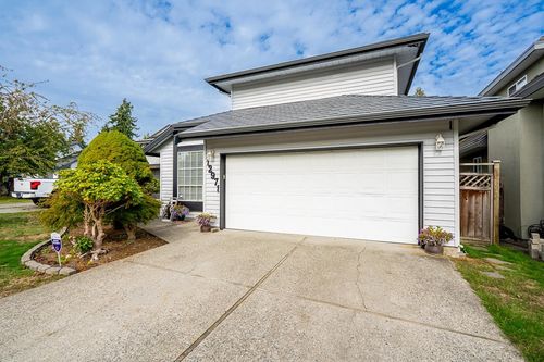 12971 66b Ave, Surrey, BC, V3W9P2 | Card Image