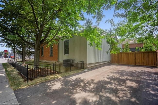 524 Locust St, House other with 3 bedrooms, 2 bathrooms and 6 parking in Burlington ON | Image 30