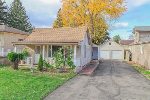 5537 Montrose Rd, Niagara Falls, ON, L2H1K9 | Card Image