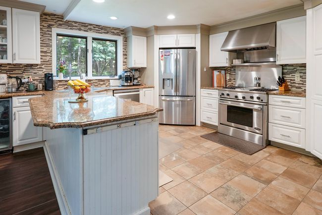 10 Cranberry Rd, House other with 5 bedrooms, 5 bathrooms and null parking in Keene NH | Image 17