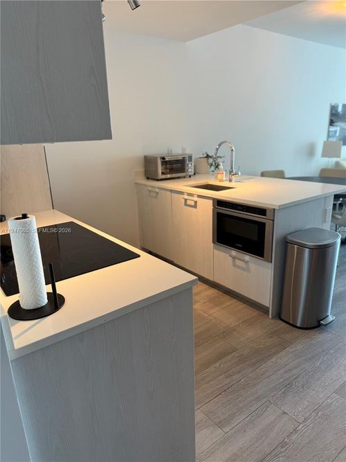 3103-501 Ne 31st St, Miami, FL, 33137 | Card Image