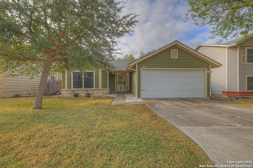 7914 Wayside Trl, San Antonio, TX, 78244-2207 | Card Image