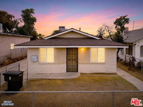 708 P St, Bakersfield, CA, 93304-2231 | Card Image