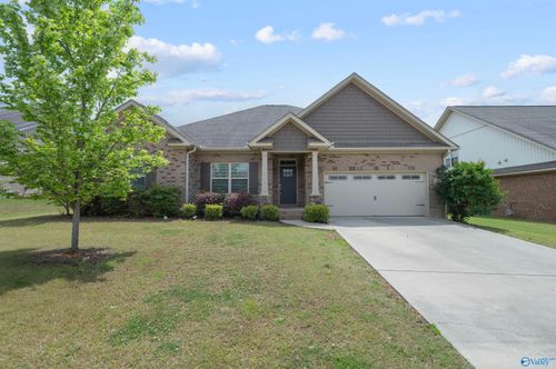 105 Idared Ln, Madison, AL, 35758-6322 | Card Image