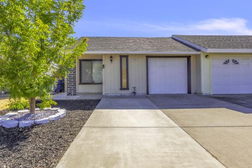 7605 Lakewood Park Dr, Sacramento, CA, 95828-4944 | Card Image