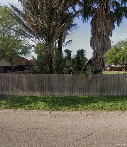 118 Sylvia Cir, San Juan, TX, 78589-3357 | Card Image