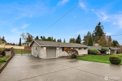 4522 182nd Pl Sw, Lynnwood, WA, 98037-4624 | Card Image