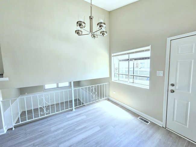 12827 S Blossom Dr, House other with 3 bedrooms, 2 bathrooms and 2 parking in Alsip IL | Image 10
