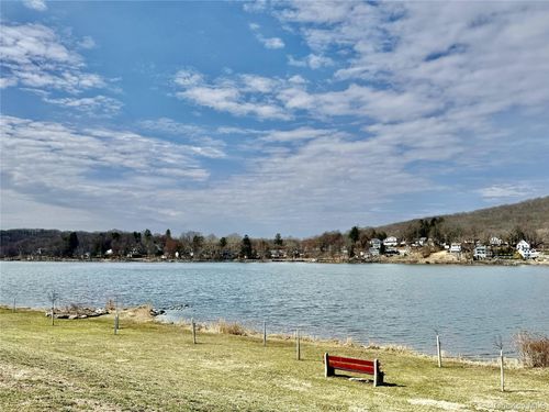 5 Lockwood Rd, Carmel, NY, 10512-6552 | Card Image