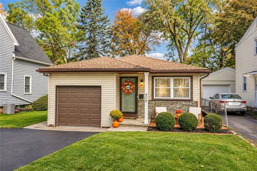 408 Spencer Rd, Irondequoit, NY, 14609-5705 | Card Image