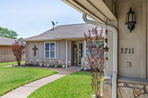 3711 Quail Run, Granbury, TX, 76049-6218 | Card Image