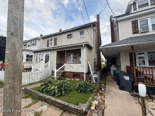 1162 Walnut St, Freeland, PA, 18224-1329 | Card Image