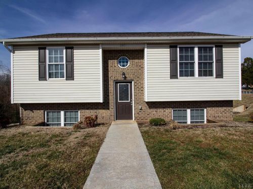 295 Todd Ln, Madison Heights, VA, 24572-5987 | Card Image