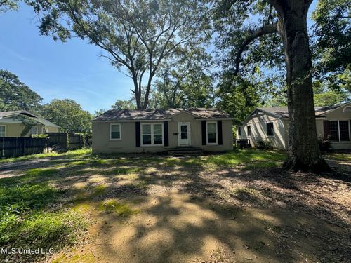 4876 Maplewood Dr, Jackson, MS, 39206-4817 | Card Image