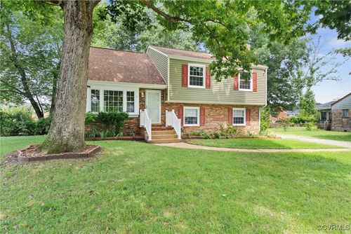 6437 Moon Ln, North Chesterfield, VA, 23234-5651 | Card Image