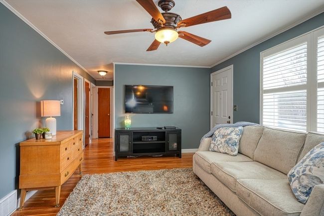52 Main St, House other with 3 bedrooms, 1 bathrooms and 4 parking in Medway MA | Image 6
