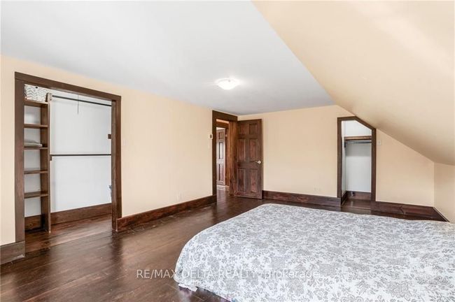1015 Labrosse St, House other with 5 bedrooms, 2 bathrooms and 8 parking in Saint Eugene ON | Image 23