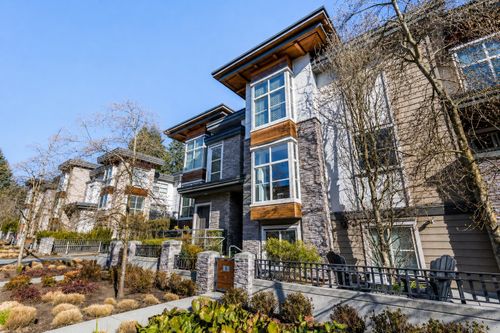 8-3025 Baird Rd, North Vancouver, BC, V7K2G5 | Card Image