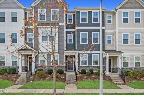 6323 Perry Creek Rd, Raleigh, NC, 27616-4348 | Card Image