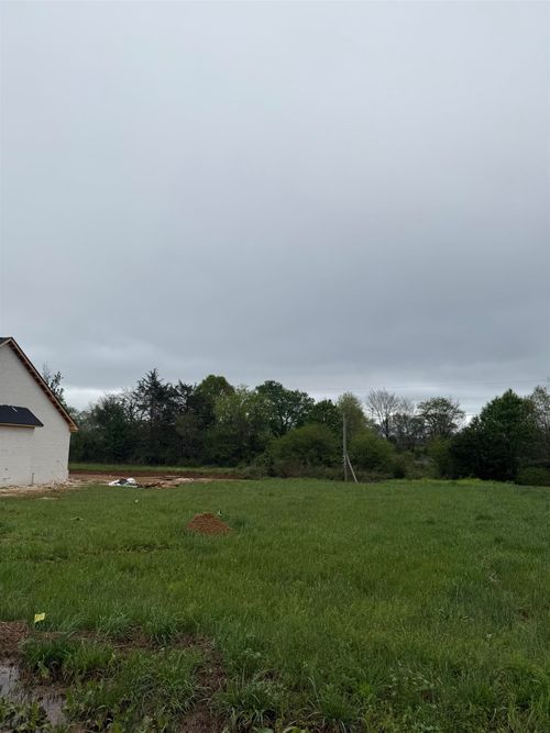 111 Oakview Cir, Killen, AL, 35645-6926 | Card Image