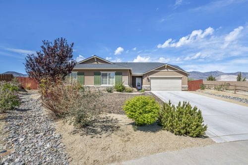 99 Rogue Rd, Dayton, NV, 89403-4304 | Card Image