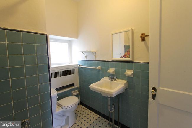 APT-2B - 5313 Baynton St, Condo with 2 bedrooms, 1 bathrooms and null parking in PHILADELPHIA PA | Image 6