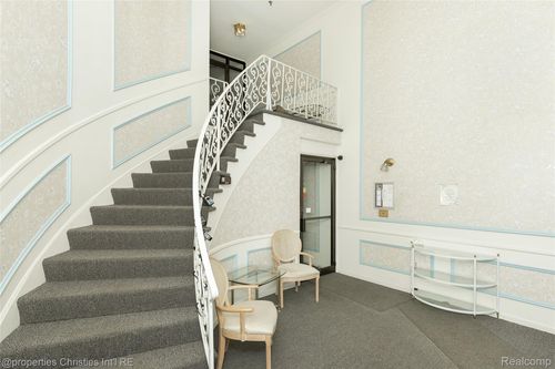 apt-101-19710 W 13 Mile Rd, Beverly Hills, MI, 48025-5167 | Card Image