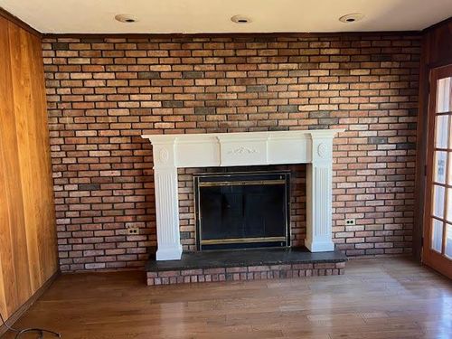 13 Ronan Rd, Glen Cove, NY, 11542-4037 | Card Image