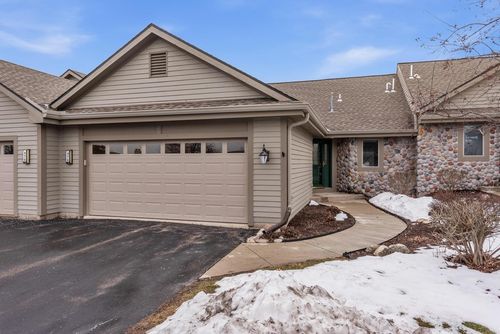 3-476 Oak Ridge Drive, Hartland, WI, 53029 | Card Image