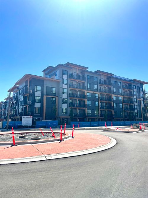 {{alt}} | Card Image