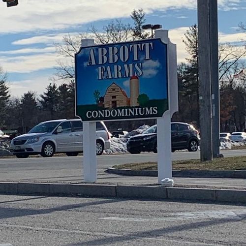 512 Abbott Farm Ln, Hudson, NH, 03051-3686 | Card Image