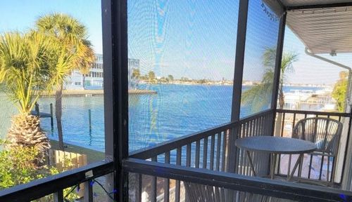 apt-204-175 55th Ave, ST PETE BEACH, FL, 33706-2351 | Card Image