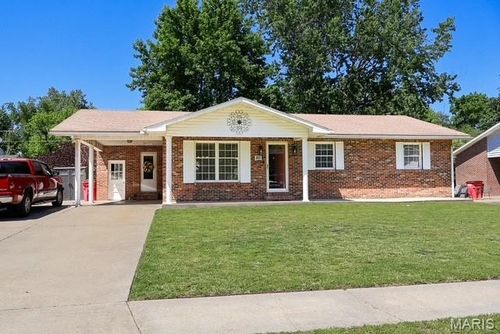 120 Terrace Dr, Sikeston, MO, 63801-5145 | Card Image
