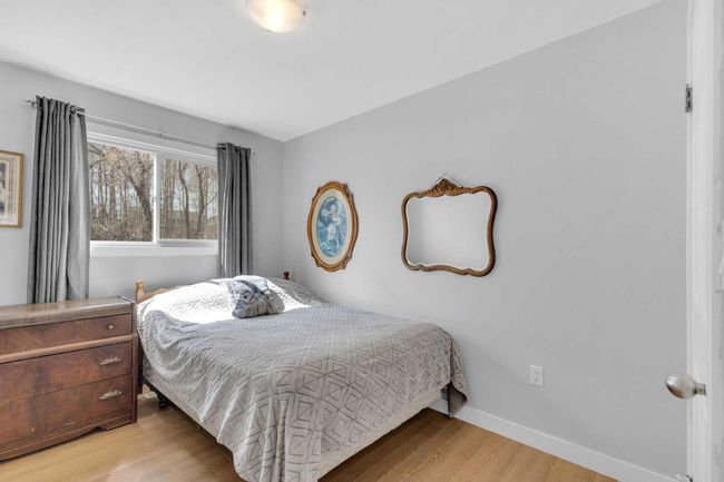 28 45 Street Crescent, Home with 4 bedrooms, 2 bathrooms and 2 parking in Sylvan Lake AB | Image 10