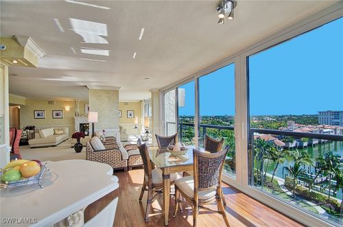 8e-4031 Gulf Shore Blvd N, NAPLES, FL, 34103-2605 | Card Image