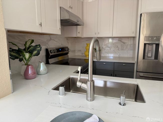 APT-104 - 735 El Camino Real, Condo with 2 bedrooms, 1 bathrooms and null parking in Burlingame CA | Image 9