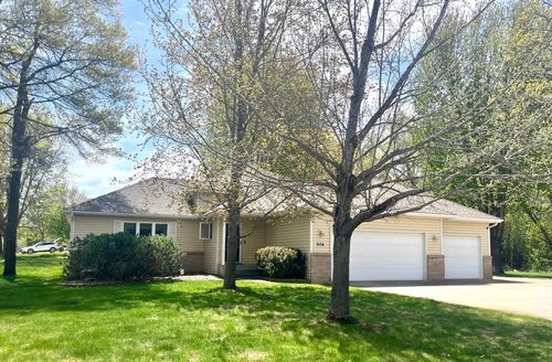 904 Sunwood Park Dr, Waite Park, MN, 56387-1767 | Card Image