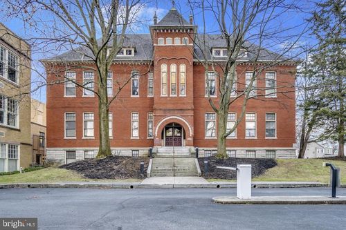 221-133 W Locust St, MECHANICSBURG, PA, 17055-6364 | Card Image