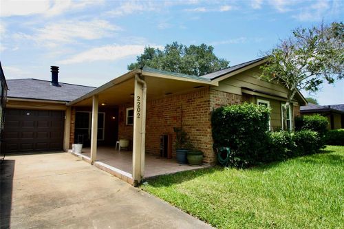 2202 Jones St, Rosenberg, TX, 77471-5335 | Card Image