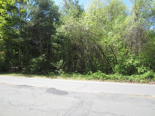 38 Bates Rd, Westfield, MA, 01085-2504 | Card Image