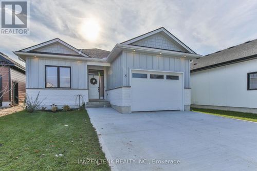 8 Charles Crt, Port Burwell, ON, N0J1T0 | Card Image