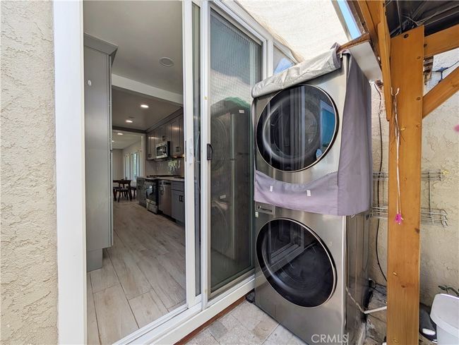 1 - 11 Oval Rd, Condo with 3 bedrooms, 2 bathrooms and 1 parking in Irvine CA | Image 10