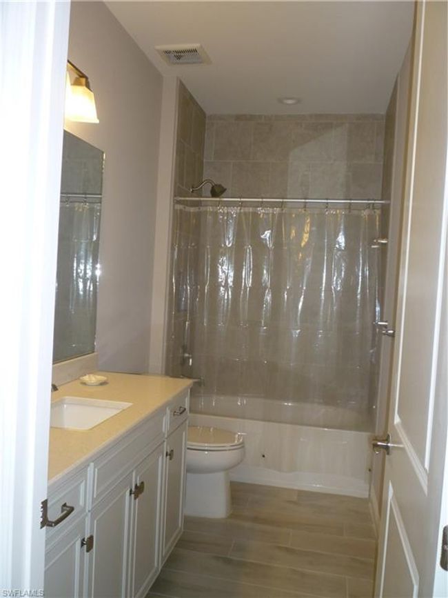 Guest Bathroom | Image 10