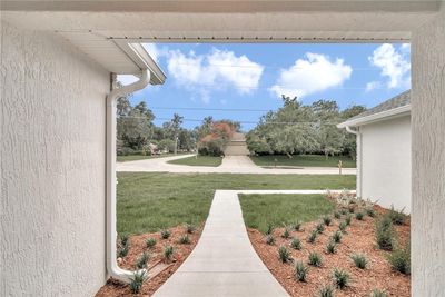 2393 Se 31 St Place, House other with 3 bedrooms, 2 bathrooms and null parking in Ocala FL | Image 3