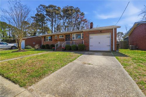1607 Beaumont Ct, Norfolk, VA, 23503-3114 | Card Image